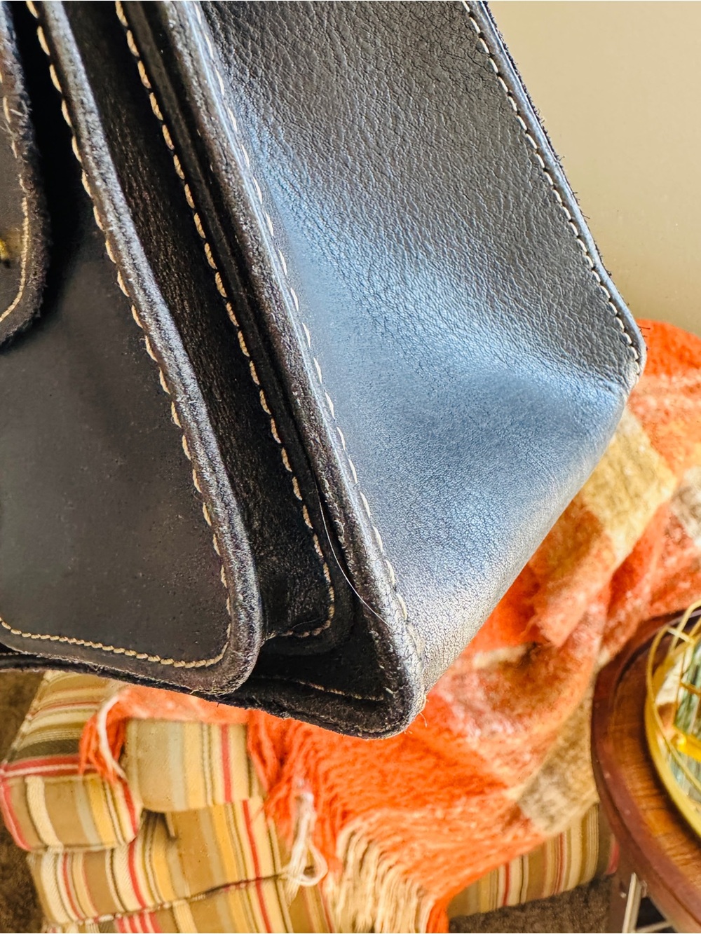 Rare Heritage Collection Vintage Fossil Black Leather Turn Lock Satchel w/ Key 🖤 - Picture 13 of 15